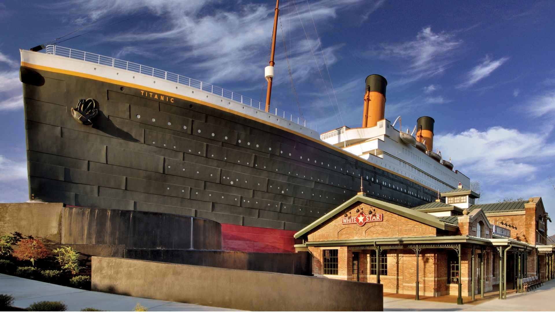 Titanic Museum Attraction in Pigeon Forge