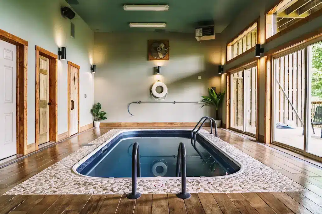 10 Smoky Mountains Cabins With Private Indoor Pools That You Need To See